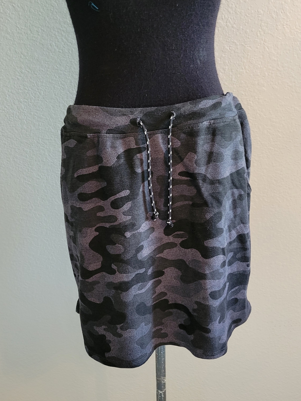 Sundry Black & Gray Camo Drawstring Mini Skirt
